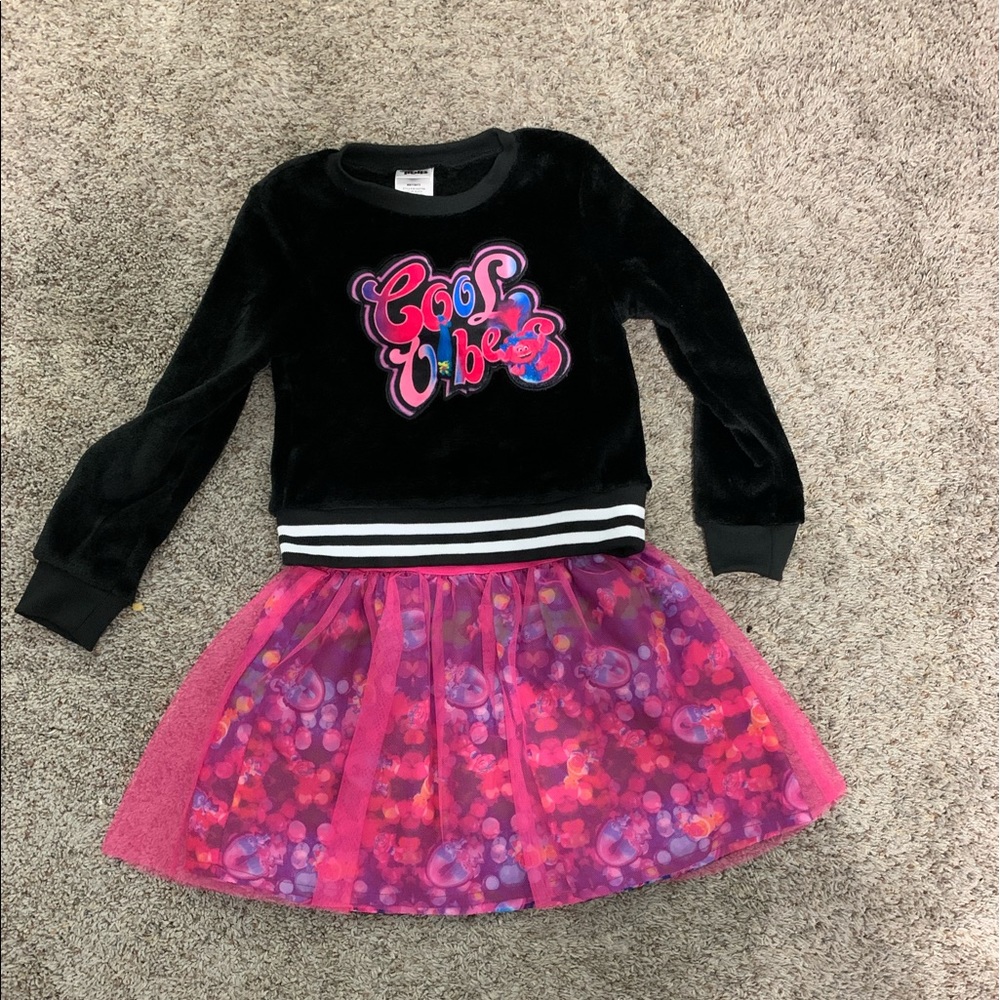 Girls Trolls outfit